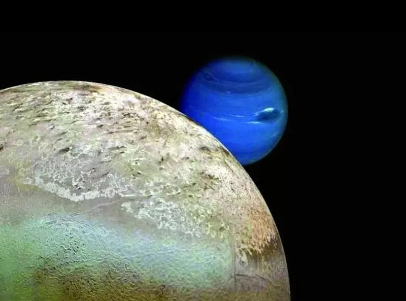 Voyager 2's flyby of Triton